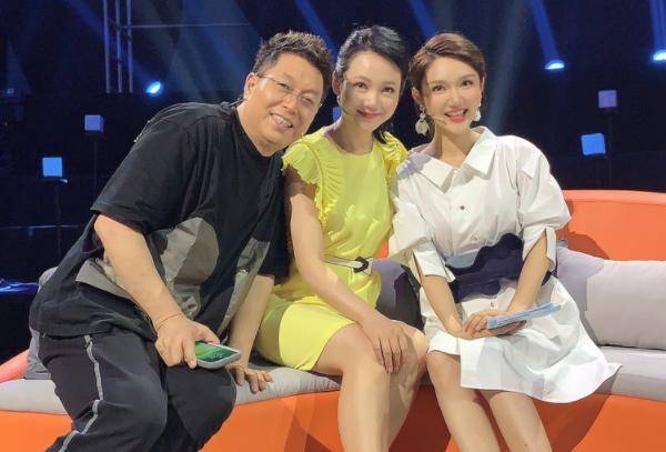 JDB电子-
央视主持人龙洋播报新闻效果一般 “整容脸”显着 观众不认可(图7)