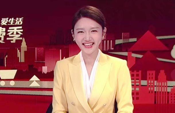 JDB电子-
央视主持人龙洋播报新闻效果一般 “整容脸”显着 观众不认可(图11)